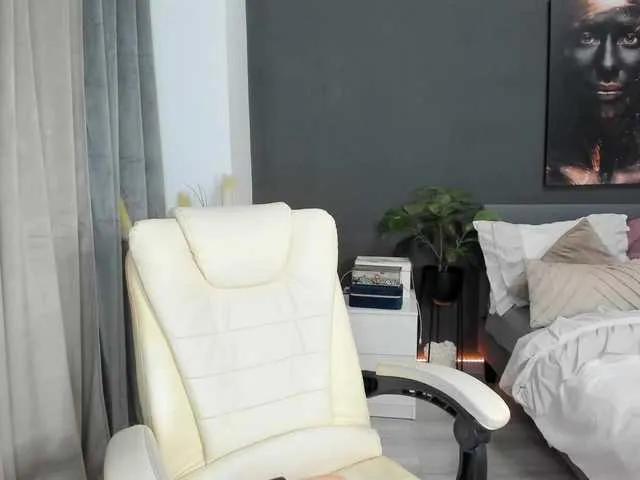 Offline SoniaRey on BongaCams