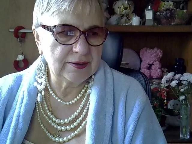 Offline SweetCherry00 on BongaCams