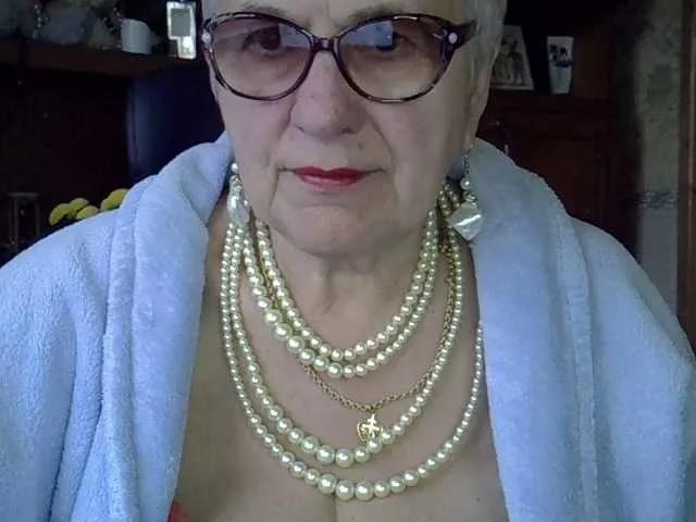 Offline SweetCherry00 on BongaCams