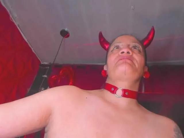 Freechat taylorhardcor on BongaCams