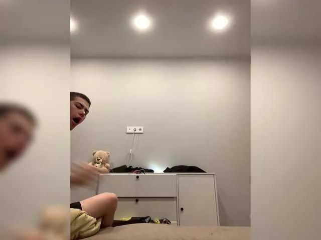 Freechat TUYA2 on BongaCams