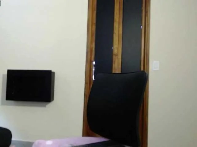 Offline vanessa-7- on BongaCams