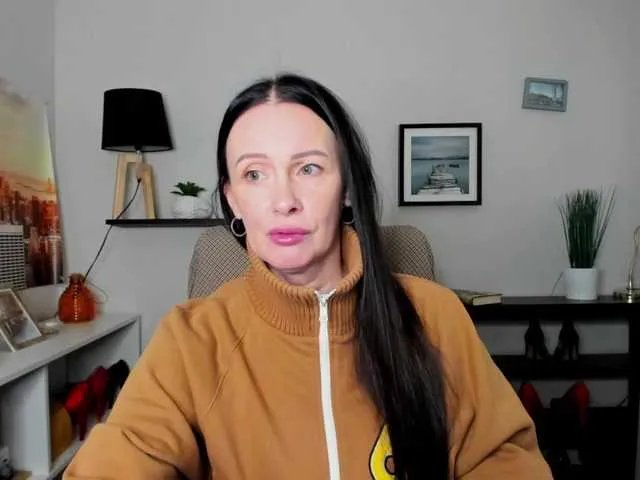 velvetJasmine — #nonnude#tease#joi#cei#milf#exclusive#chatdirty#dickrate#watchmen