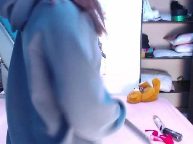 Offline Victoria-Coleman on BongaCams