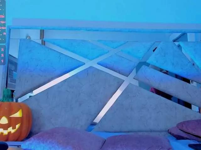 Offline VivianneHart on BongaCams