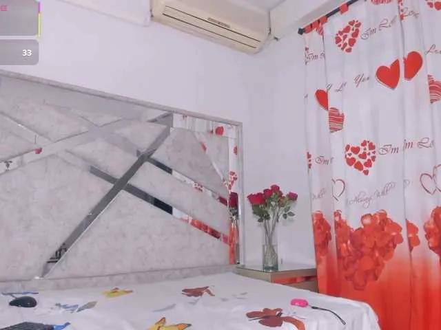 Offline VivianneHart on BongaCams