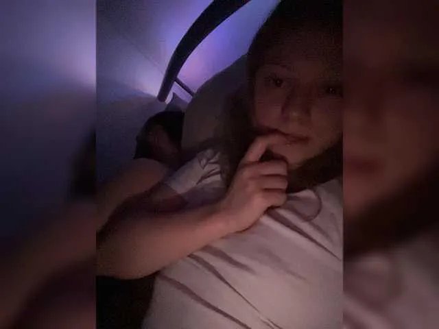 Offline VixyVee on BongaCams