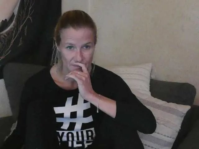 BongaCams xcyola is Freechat xcyola — @neu hier, german milfnextdoor
