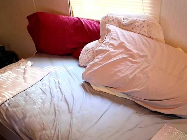 Offline XxpixeyxX on BongaCams