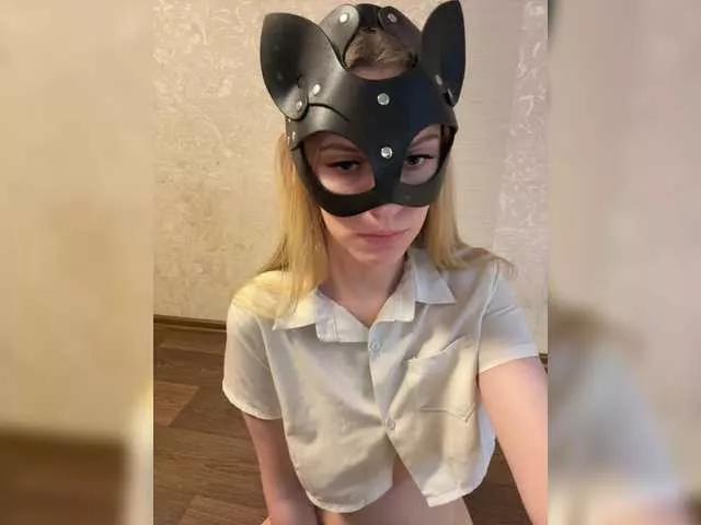 Offline Your-Kissa- on BongaCams