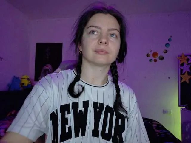 Offline YreneA on BongaCams