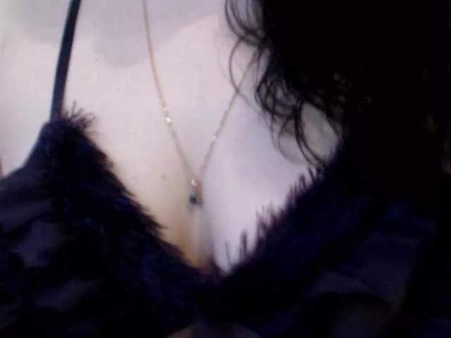 Freechat yuliyazai on BongaCams