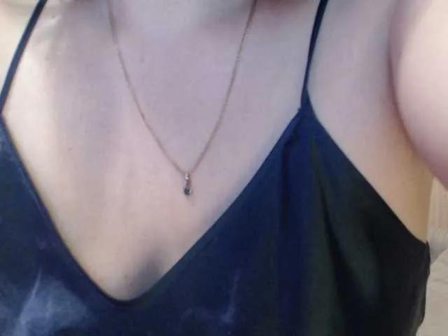 Freechat yuliyazai on BongaCams