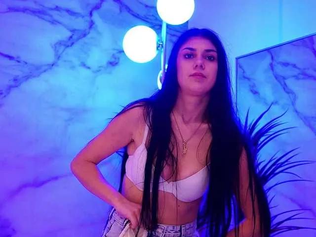 Offline ZaraCapri on BongaCams