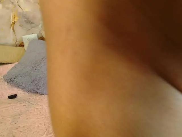 BongaCams zoeyfox is Freechat zoeyfox — when you whisper me in my hear, that makes me crazy, i like bdsm aswell.