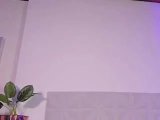 Offline kiimlee on CamSoda