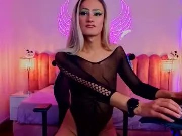 _scarletmoore on Chaturbate