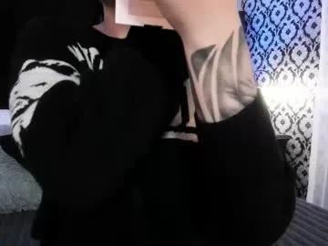 Freechat adeelinee on Chaturbate