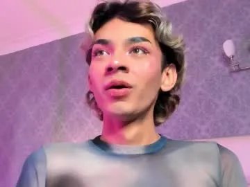 Freechat adonisaster on Chaturbate