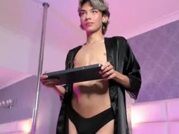 Freechat adonisaster on Chaturbate