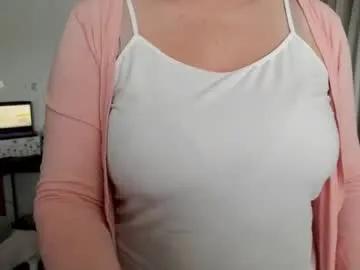Freechat adorable22 on Chaturbate