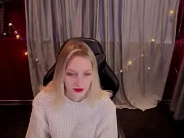 akiro_kim — GOAL: skirt tease [15 tokens remaining] Welcome to my room! #feet #blonde #cei #18 #sph