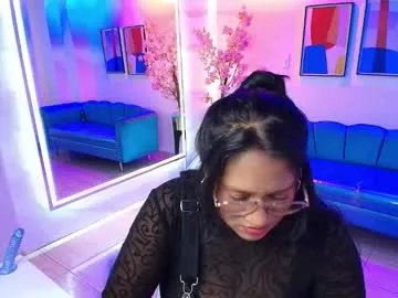 alondra_gomexxx on Chaturbate