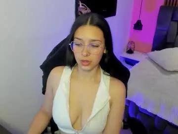 Freechat angeline_davies on Chaturbate