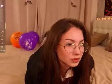 Freechat bellarasole on Chaturbate