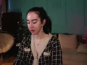 belle_via — show outfit    #british #cum #c2c #christmas #feet [15 tokens remaining]