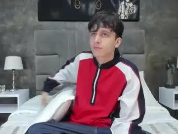 bruce_hans — Naked flex show [90 tokens left] #latin #new #bigcock #cum #young