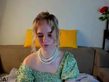 Freechat casey_sweeet on Chaturbate