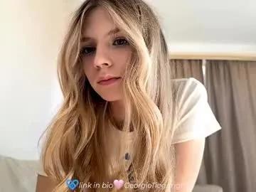 Freechat chloe_show on Chaturbate