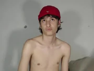 cirosky_elchicopolla on Chaturbate