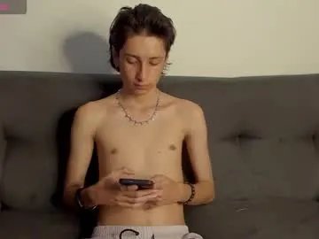 cirosky_elchicopolla on Chaturbate