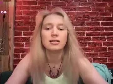 citrusblissss — GOAL: I kiss my butt^^ [16 tokens remaining] Welcome to my room! #c2c #teen #blonde #nonude #pvt #feet #joi #lingerie #teasing