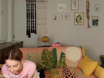 Freechat daddyonlyloveme on Chaturbate