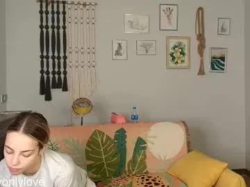 Freechat daddyonlyloveme on Chaturbate