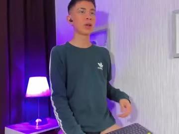 Freechat dads_rider on Chaturbate