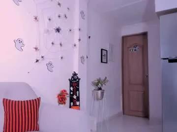 Freechat dannahyde on Chaturbate