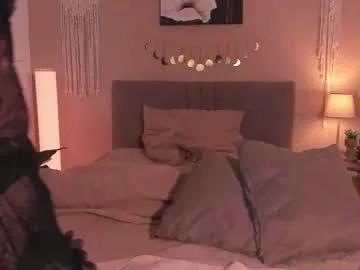 Freechat dearmoa on Chaturbate