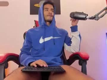 Freechat diego_latino on Chaturbate