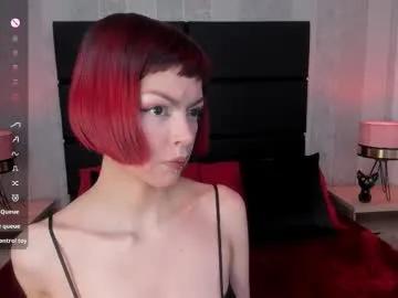 Freechat dolyconor on Chaturbate