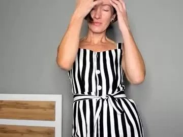 dorothy_meyer on Chaturbate