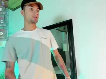 Freechat drakeneumann on Chaturbate