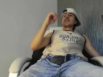 Freechat dylan_cross_ on Chaturbate