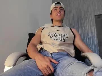 Freechat dylan_cross_ on Chaturbate