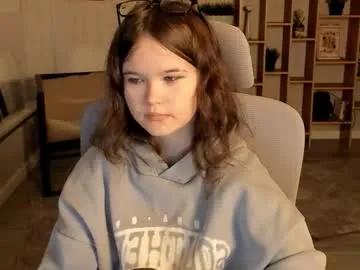 Freechat elainebeness on Chaturbate