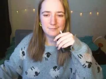 Freechat elovinora on Chaturbate
