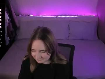 Freechat elovinora on Chaturbate